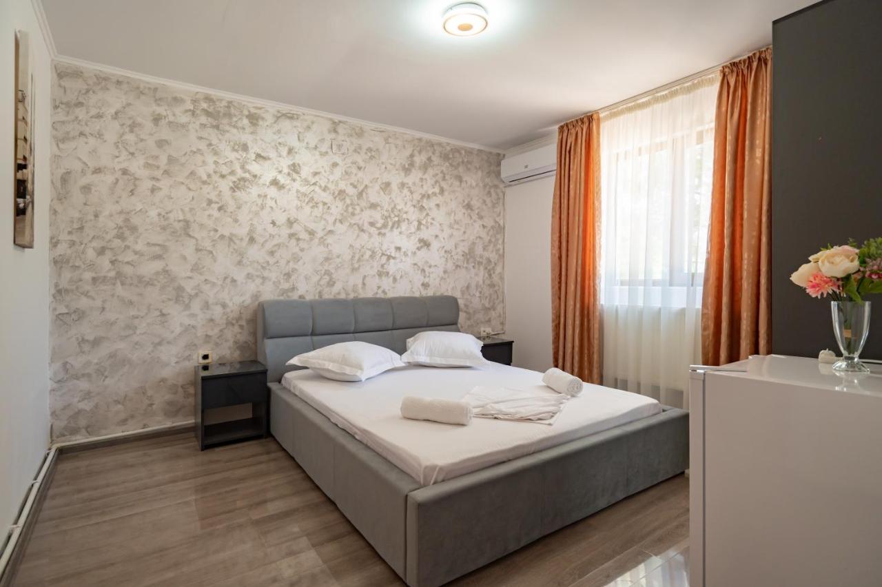 Pensiunea Beta Mamaia Nord Hotel Navodari Ngoại thất bức ảnh